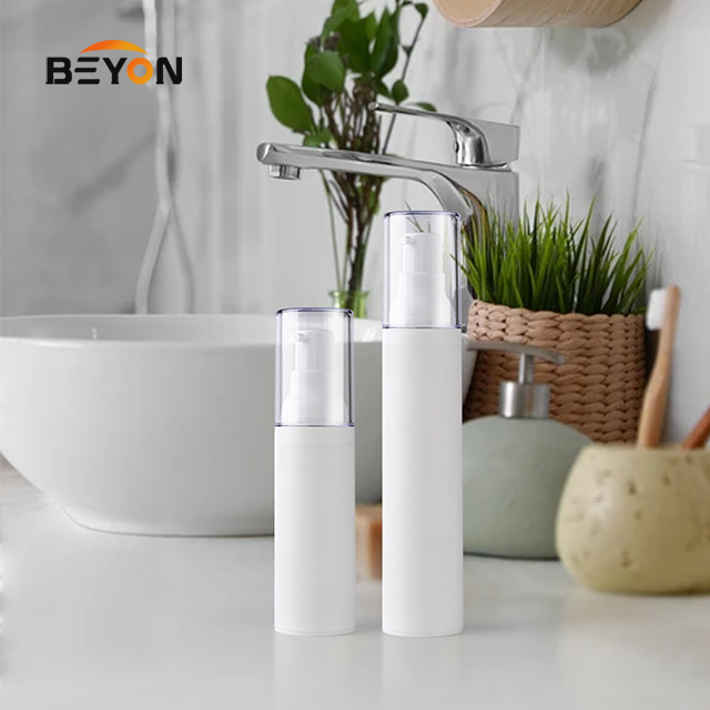 15ml-50ml Cleaning PET Lotion Bottle Wholesale Customized Color PCR Airless Bottle for Cosmetic